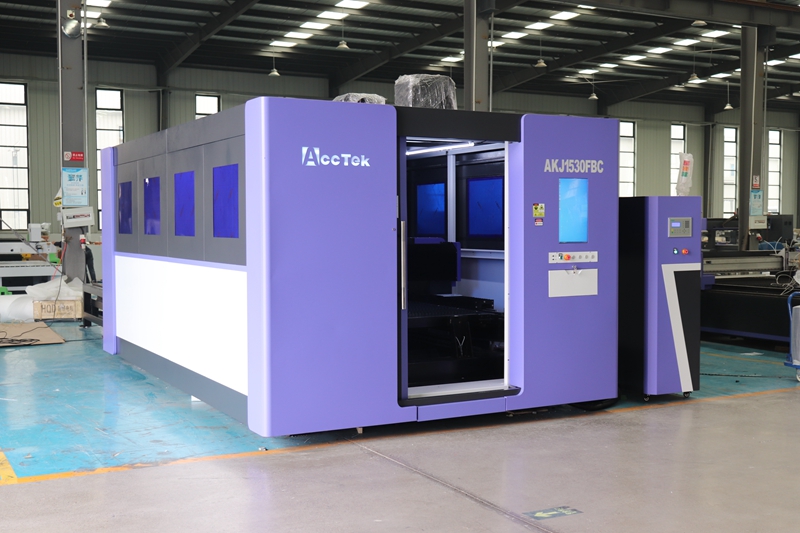 Industrial 3015 6000 watt Fibe - Industrial Fiber Laser Cutting Machine review and price